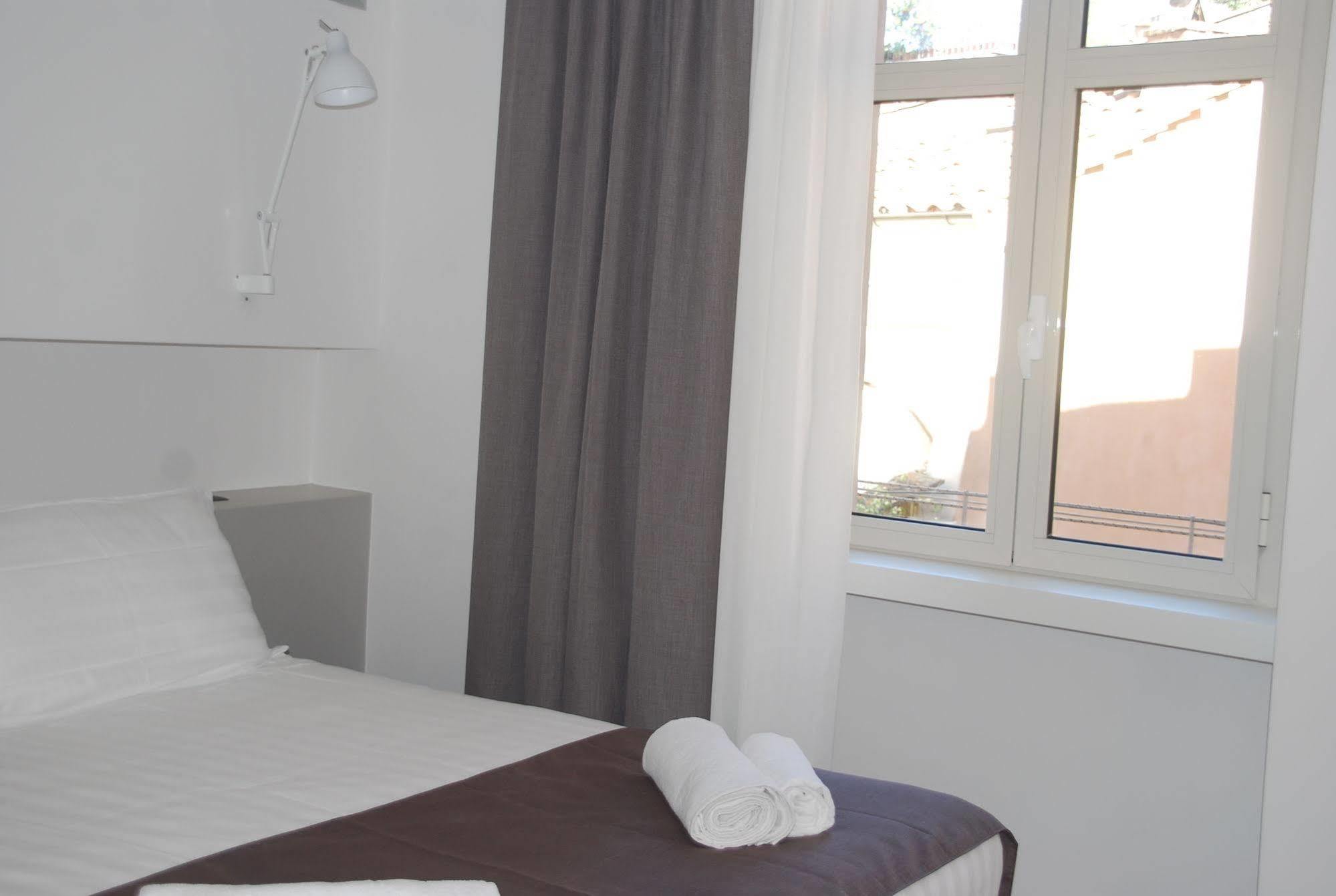 Residenza Pantaleo Bed and Breakfast Rome Buitenkant foto